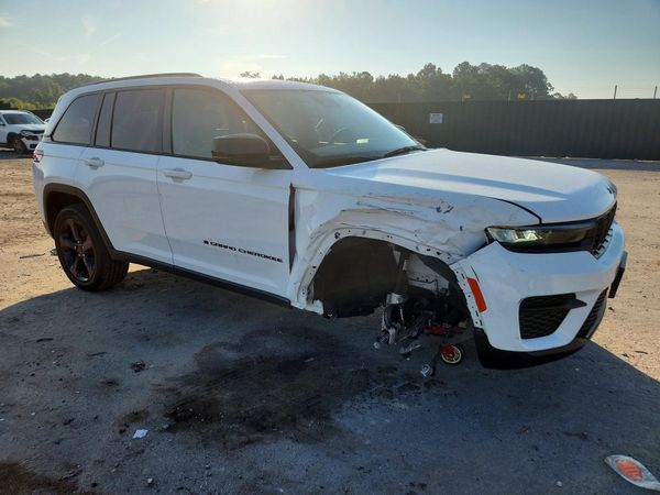 2023 JEEP GRAND CHEROKEE