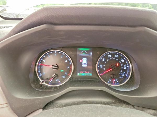 2020 TOYOTA RAV4 XLE