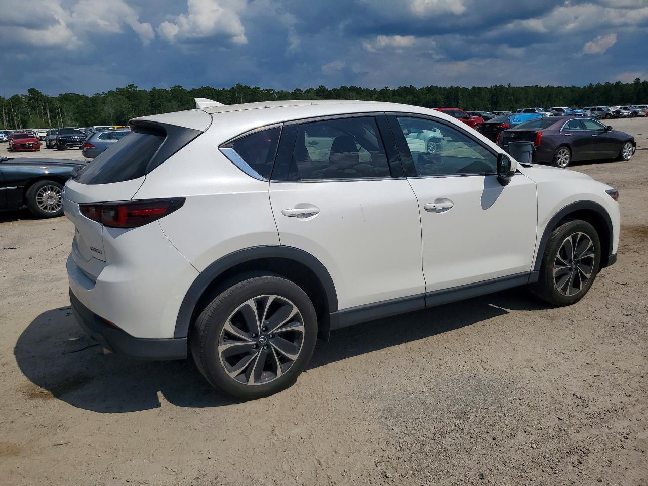 2022 MAZDA CX-5 Premium Package
