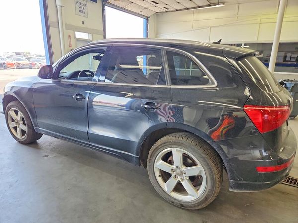 2012 AUDI Q5 Premium Plus