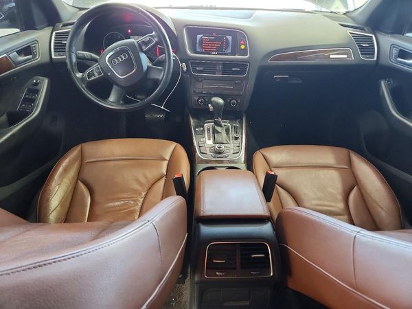2012 AUDI Q5 Premium Plus