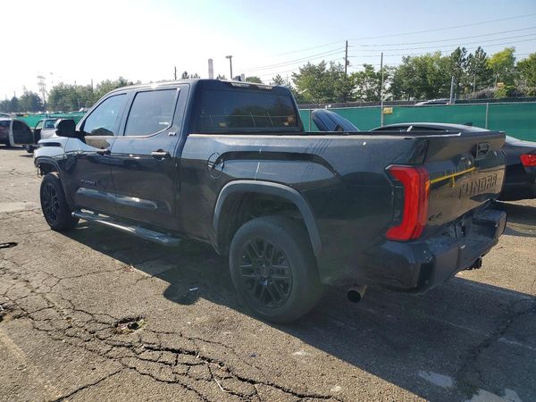 2022 TOYOTA TUNDRA SR5