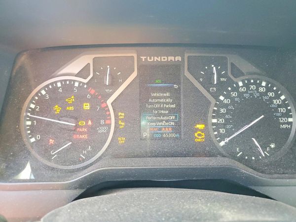2022 TOYOTA TUNDRA SR5