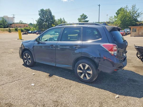 2018 SUBARU FORESTER Limited