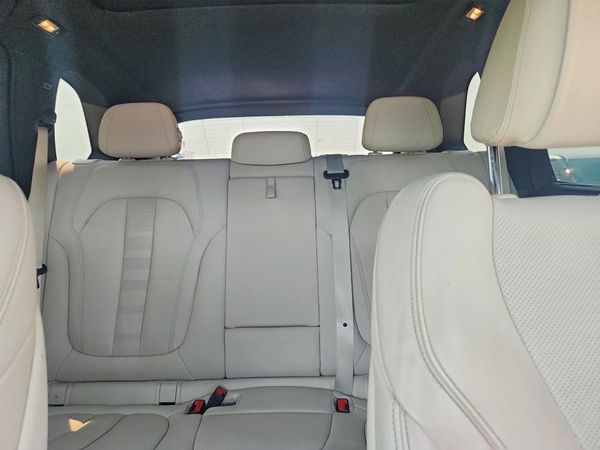 2022 BMW X5 xDrive40i — SUVN