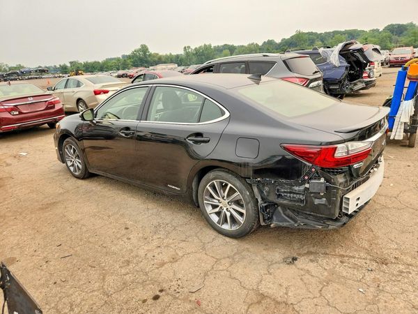 2016 LEXUS ES