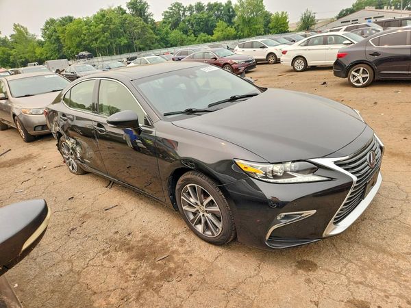 2016 LEXUS ES