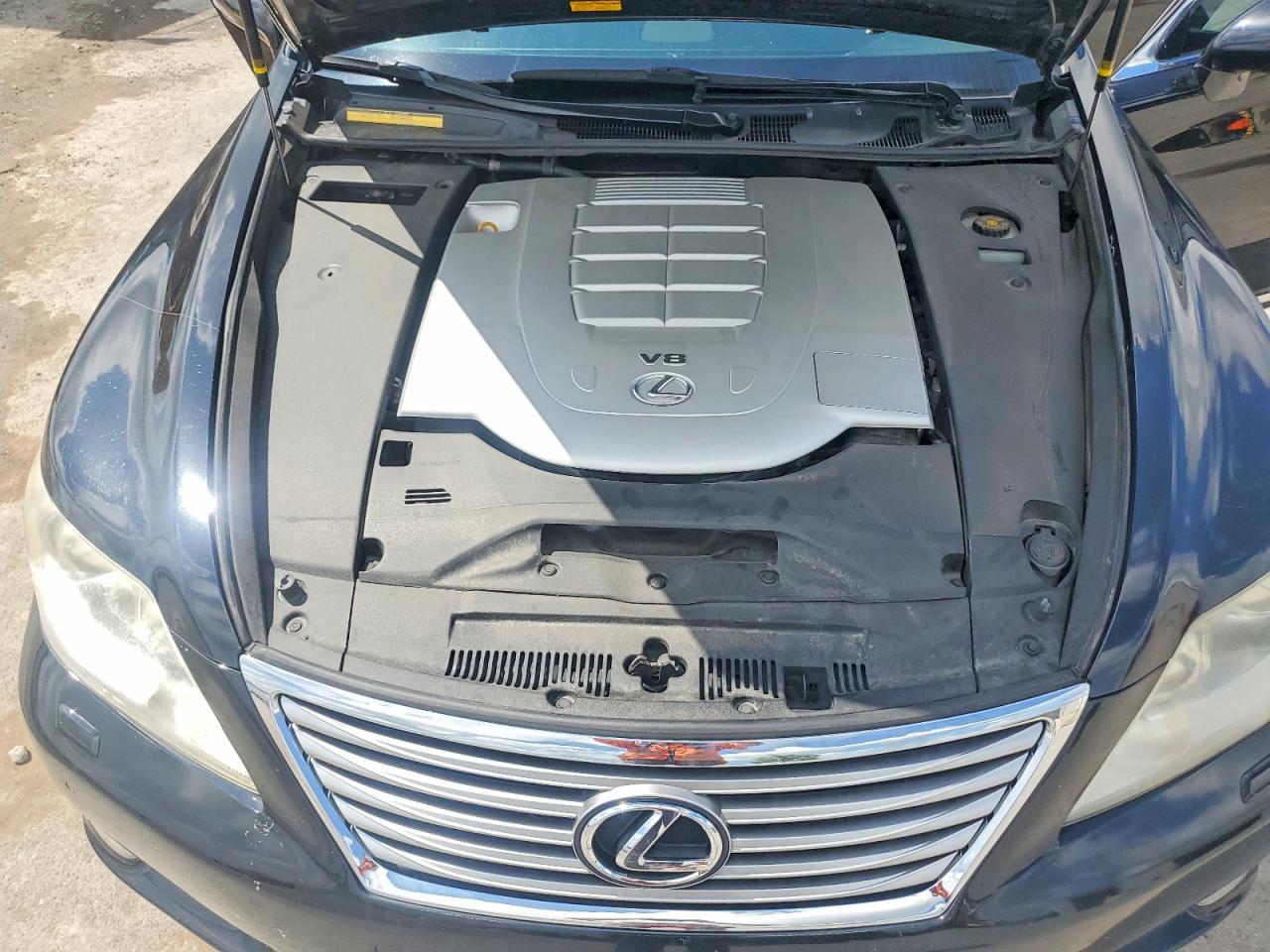 2011 LEXUS LS 460