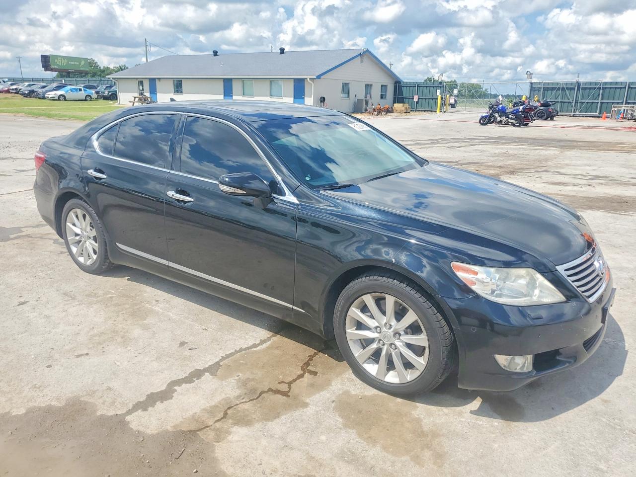 2011 LEXUS LS 460