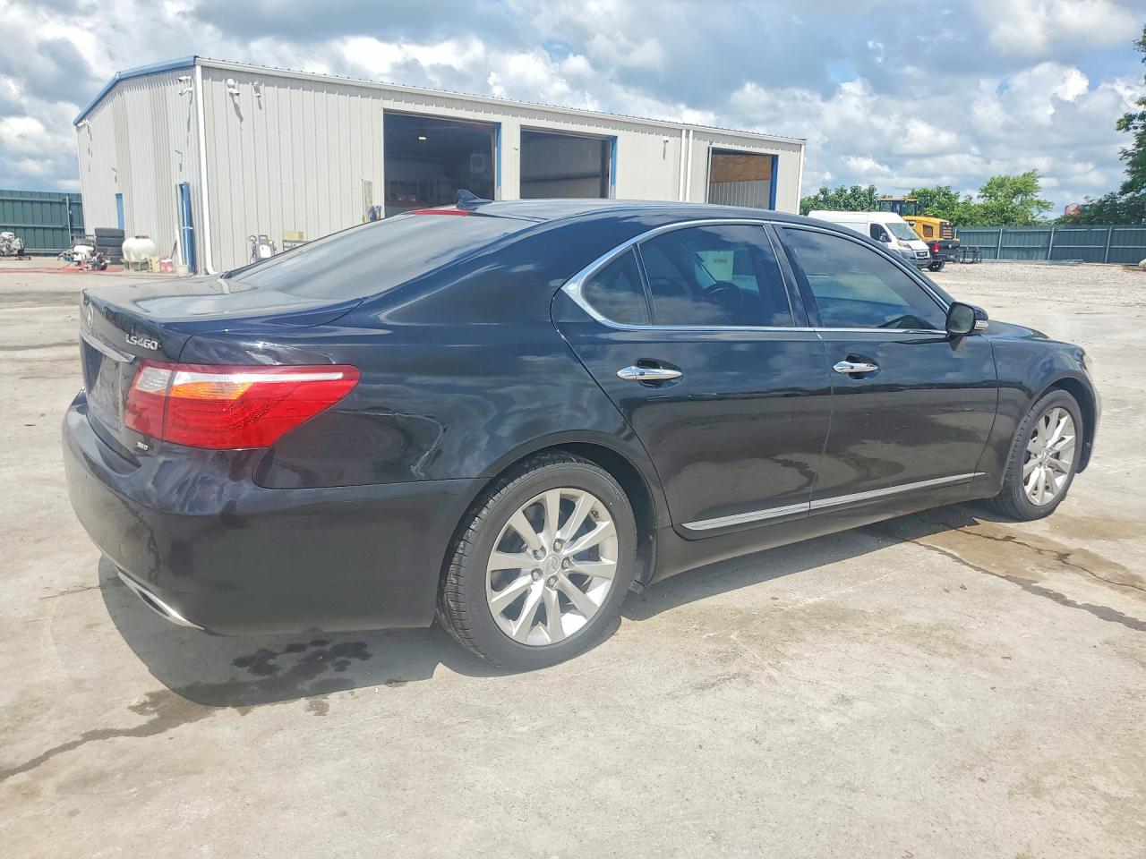2011 LEXUS LS 460