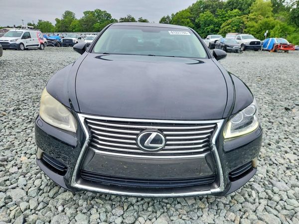 2013 LEXUS LS 460