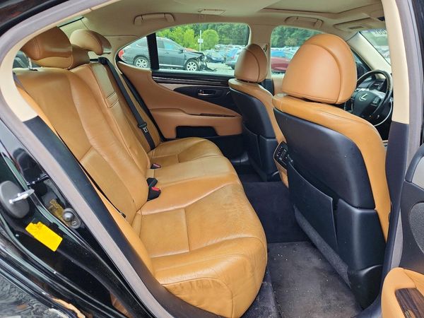 2013 LEXUS LS 460