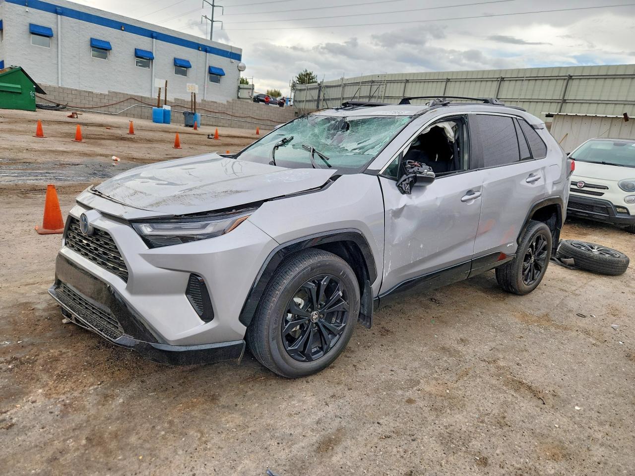 2024 TOYOTA RAV4 SE