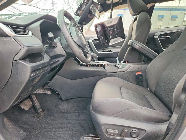 2024 TOYOTA RAV4 SE