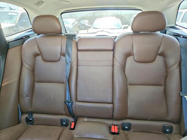 2024 TOYOTA RAV4 SE
