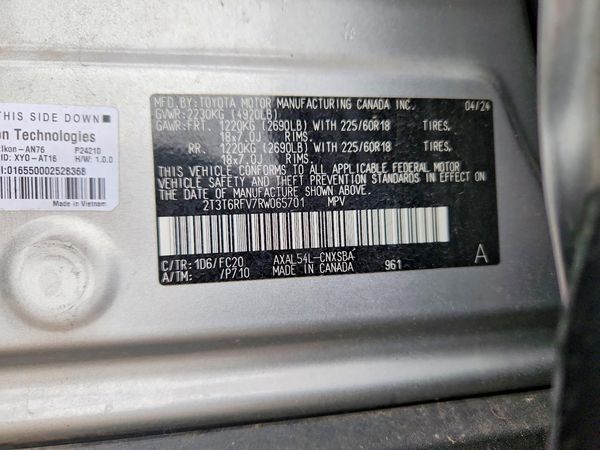 2024 TOYOTA RAV4 SE
