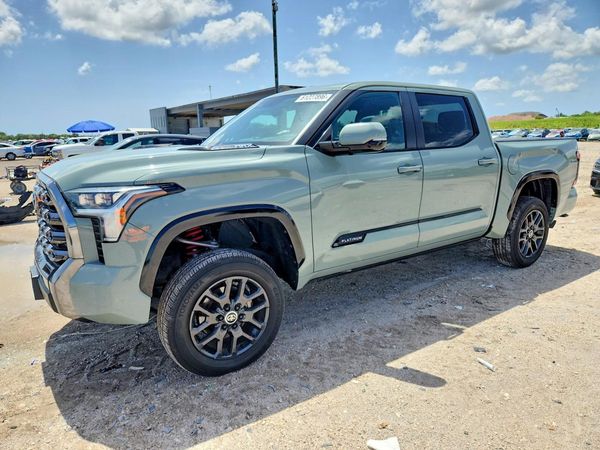 2024 TOYOTA TUNDRA