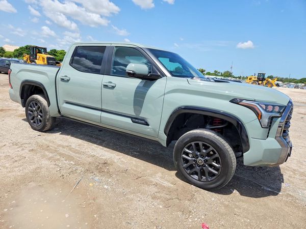 2024 TOYOTA TUNDRA