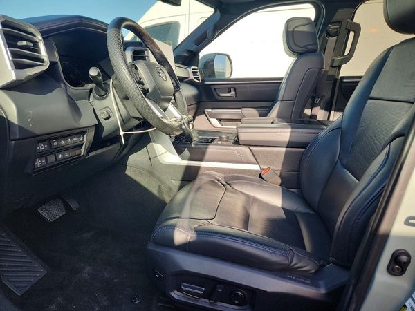 2024 TOYOTA TUNDRA
