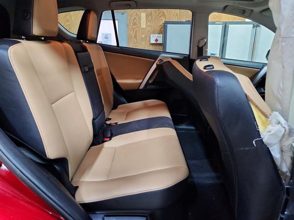 2018 TOYOTA RAV4 Ltd