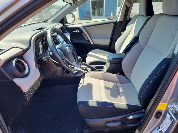 2016 TOYOTA RAV4 XLE (M Grade)