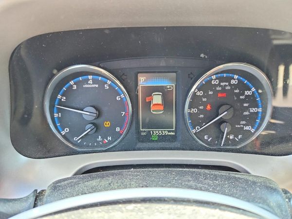 2016 TOYOTA RAV4 XLE (M Grade)