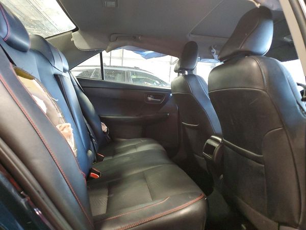 2016 TOYOTA CAMRY