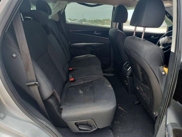 2019 KIA SORENTO L, LX, S