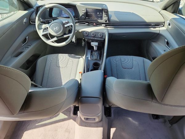 2026 HYUNDAI ELANTRA