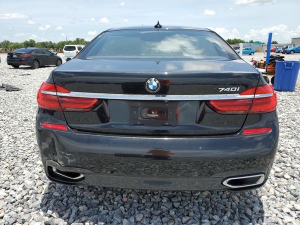 2019 BMW 740