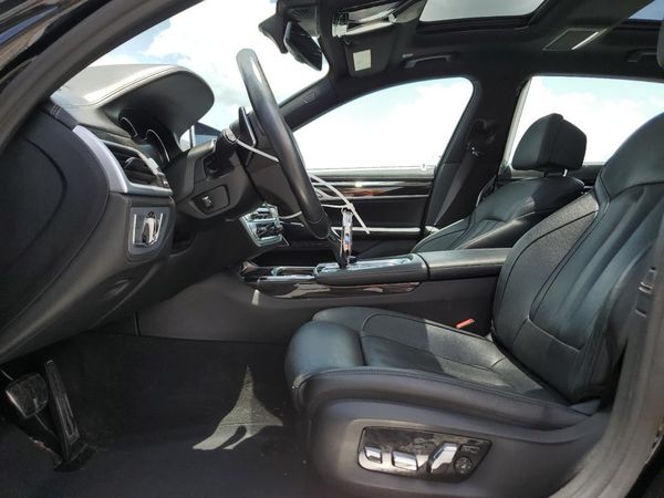 2019 BMW 740
