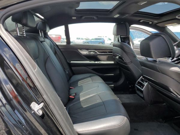 2019 BMW 740