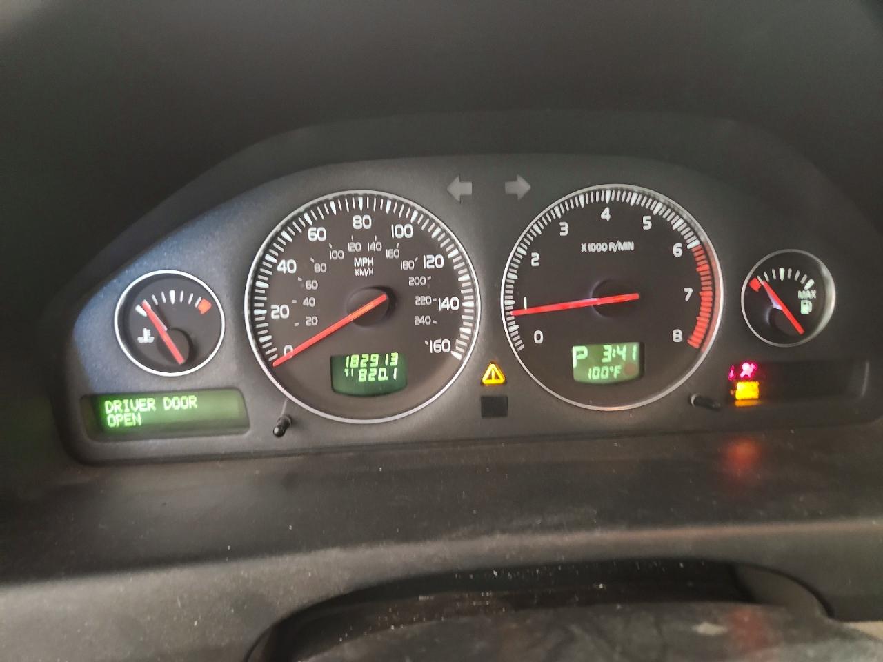 2005 VOLVO XC70