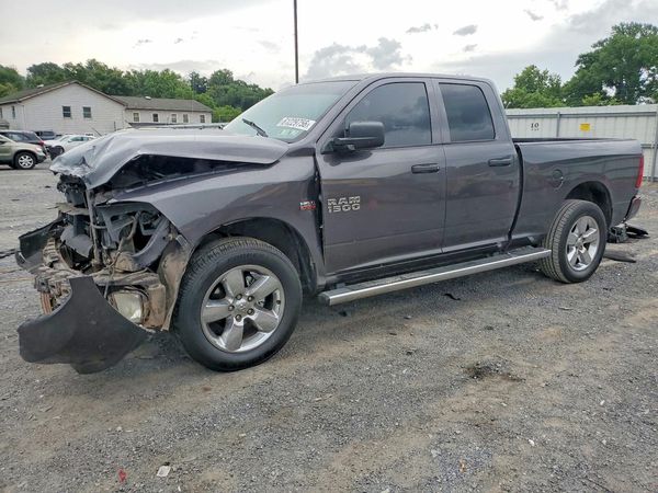 2018 RAM 1500 ST QUAD CAB 4X4