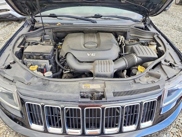 2015 JEEP GRAND CHEROKEE LAREDO 4X4