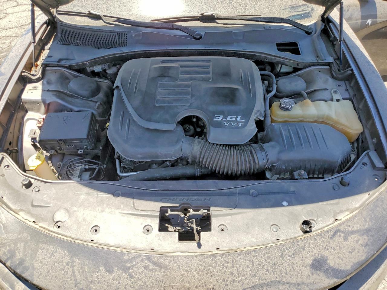2016 DODGE CHARGER SE