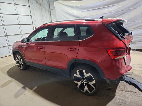2022 VOLKSWAGEN TAOS 4Motion SEL