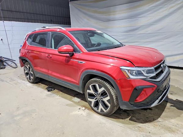 2022 VOLKSWAGEN TAOS 4Motion SEL