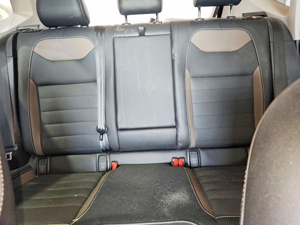 2022 VOLKSWAGEN TAOS 4Motion SEL