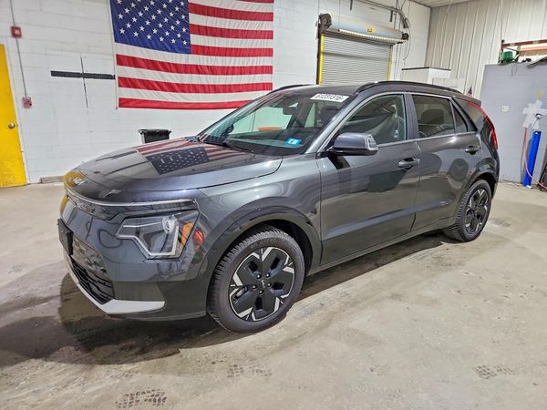 2023 KIA NIRO Wind