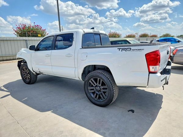 2017 TOYOTA TACOMA