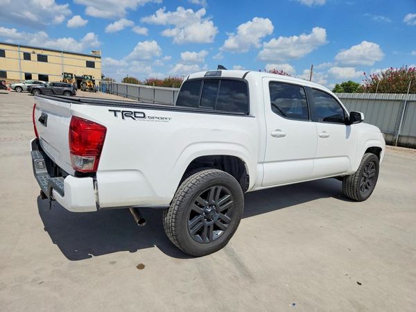 2017 TOYOTA TACOMA