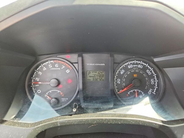 2017 TOYOTA TACOMA