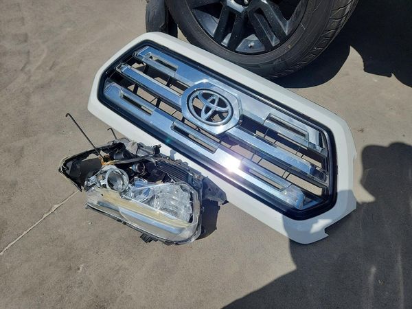 2017 TOYOTA TACOMA