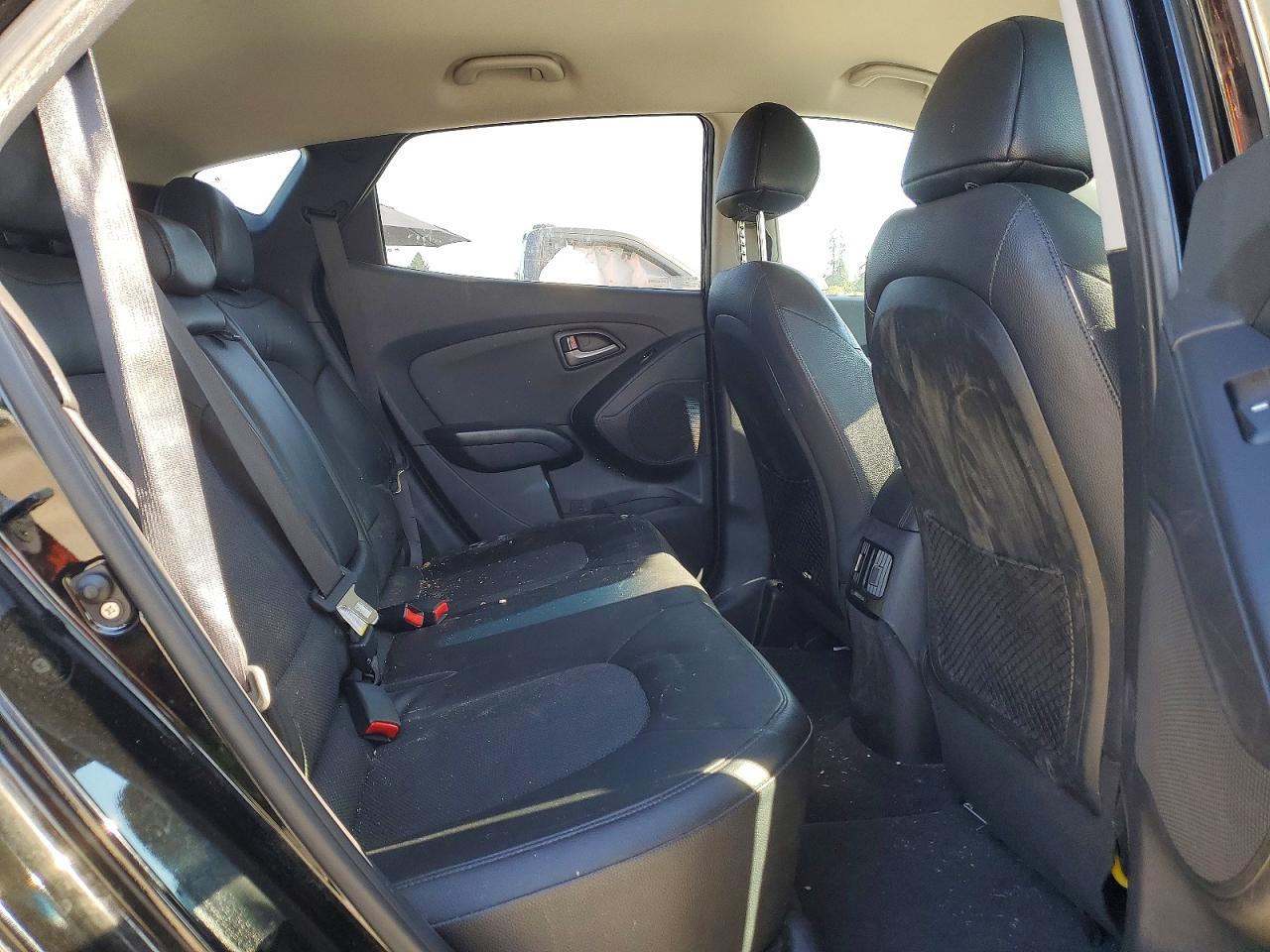 2015 HYUNDAI TUCSON GLS (Middle)