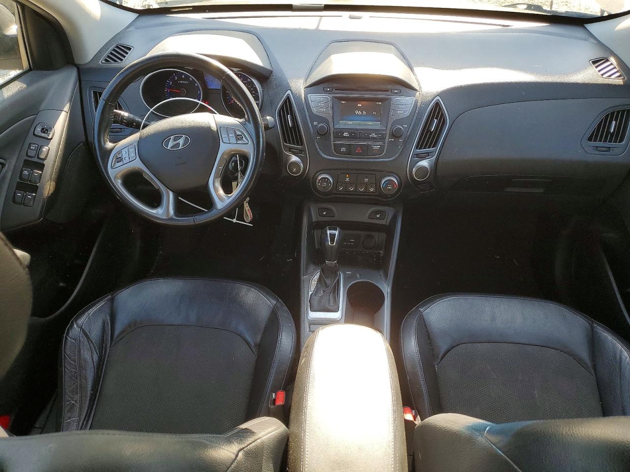 2015 HYUNDAI TUCSON GLS (Middle)