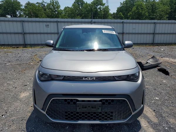 2023 KIA SOUL LX, S
