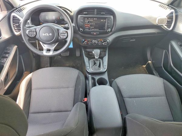 2023 KIA SOUL LX, S