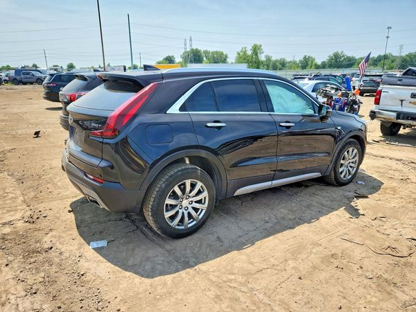 2023 CADILLAC XT4 Premium Luxury