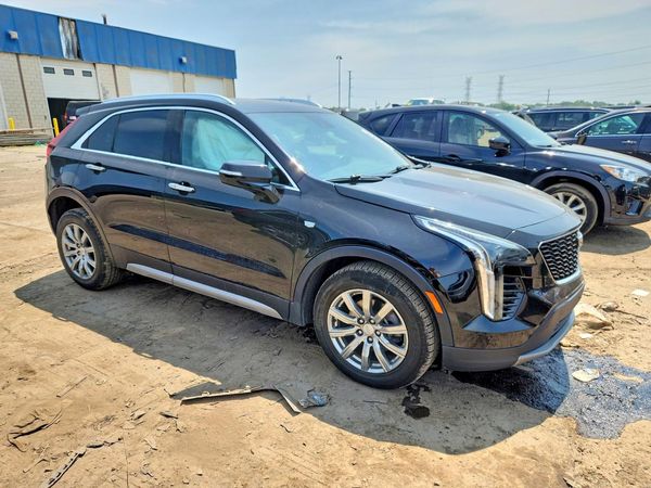 2023 CADILLAC XT4 Premium Luxury
